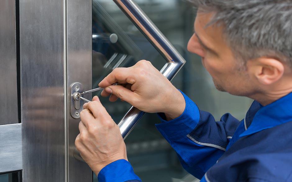 changer serrure porte blindée Paris 11